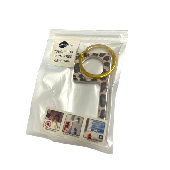 Touchless Keychain Cheetah Leopard Print NWT - Picture 3 of 3